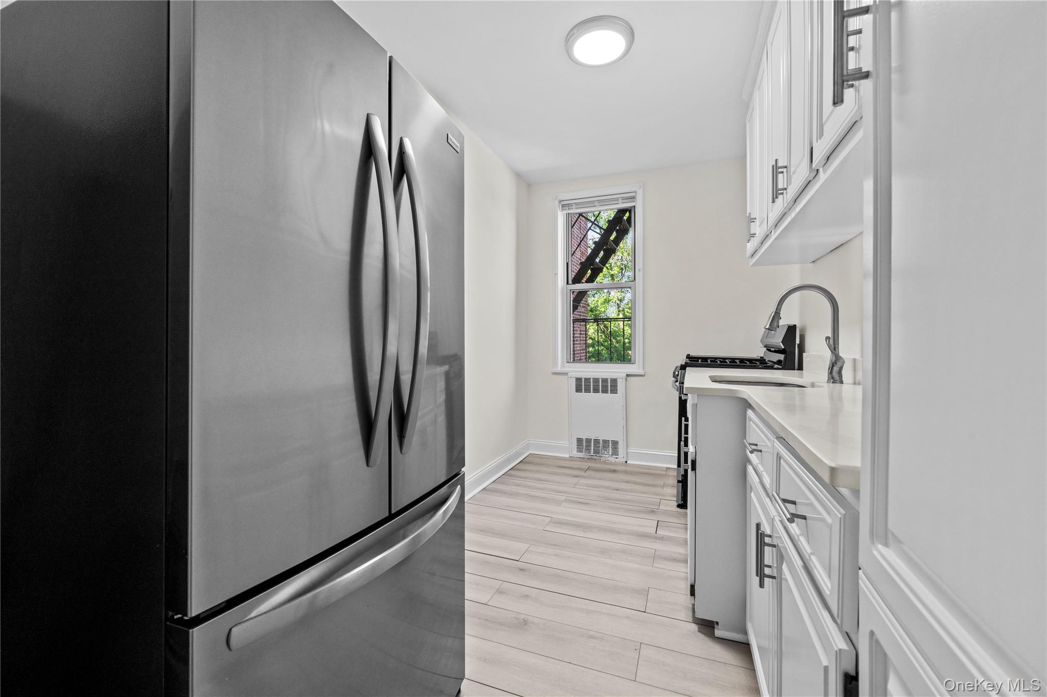 5621 Netherland Avenue 4d Property Photo 5