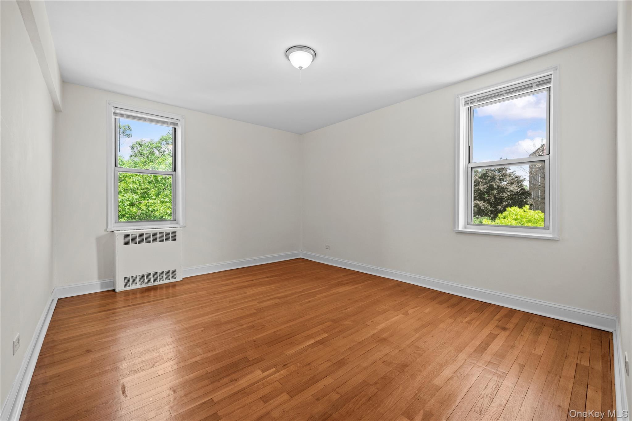 5621 Netherland Avenue 4d Property Photo 9