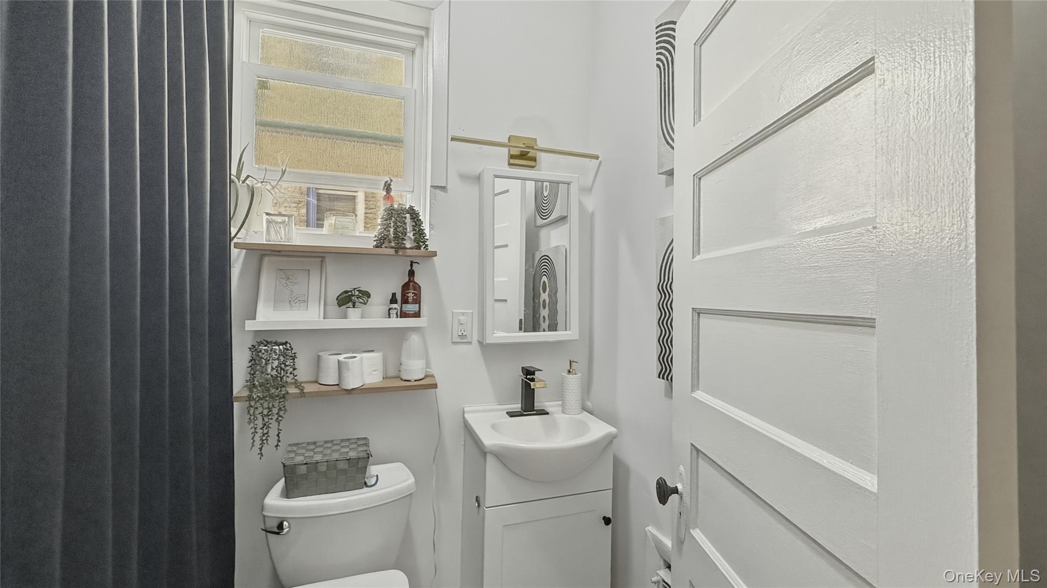 167 Voss Avenue Property Photo 10