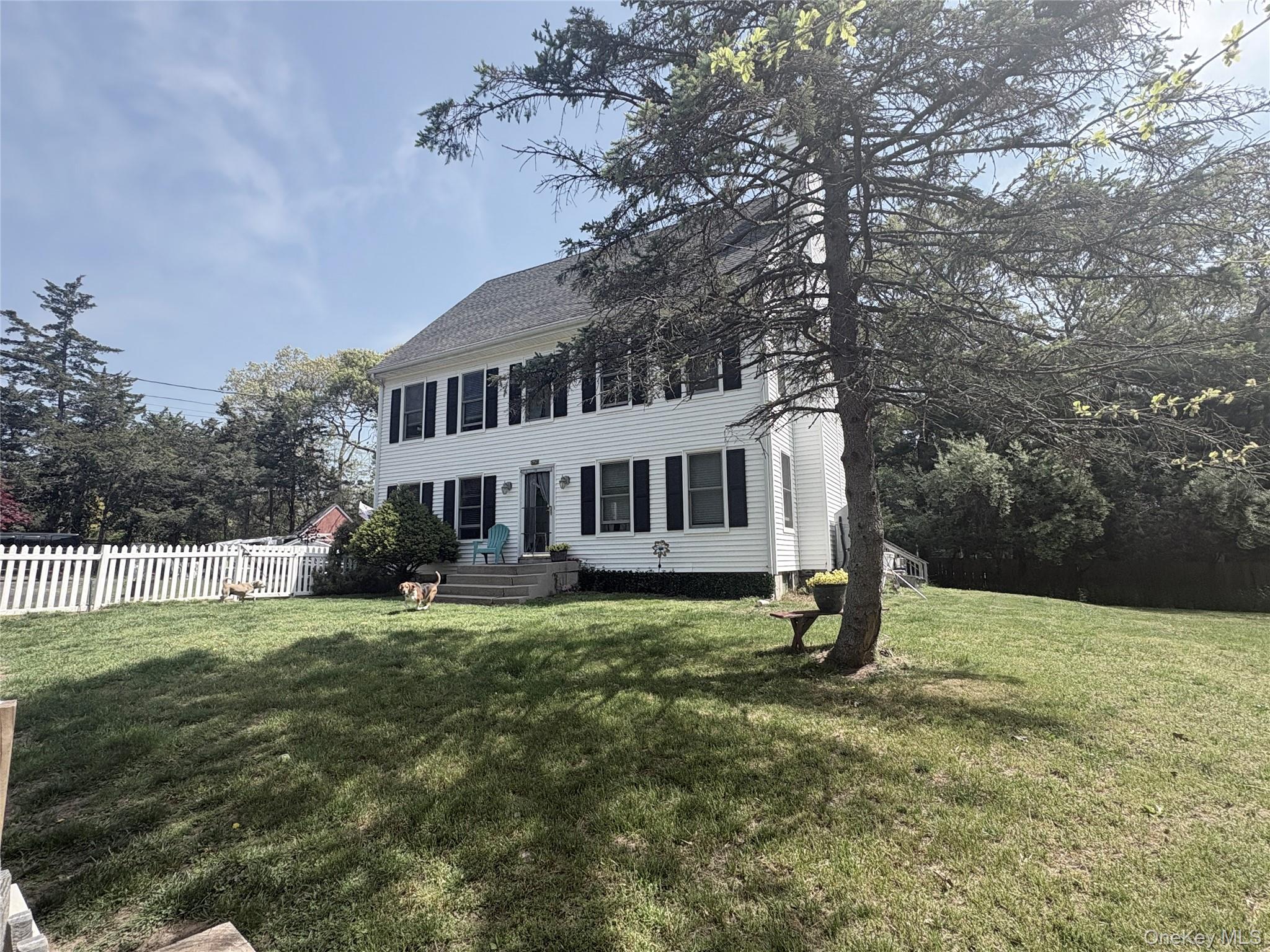533, 531, 529 Montauk Highway Property Photo 2