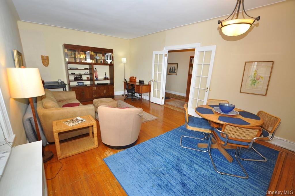 143 Garth Road 5j Property Photo 18