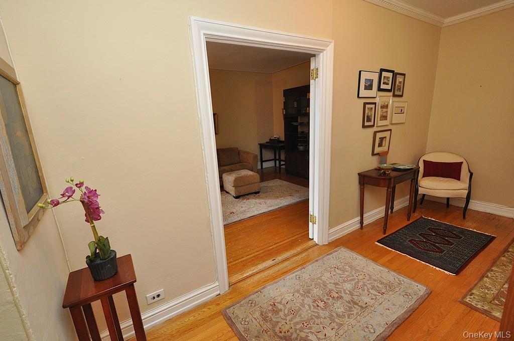 143 Garth Road 5j Property Photo 26