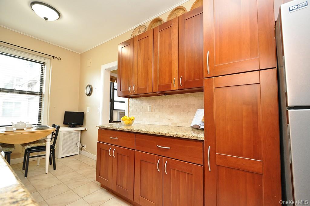 143 Garth Road 5j Property Photo 29