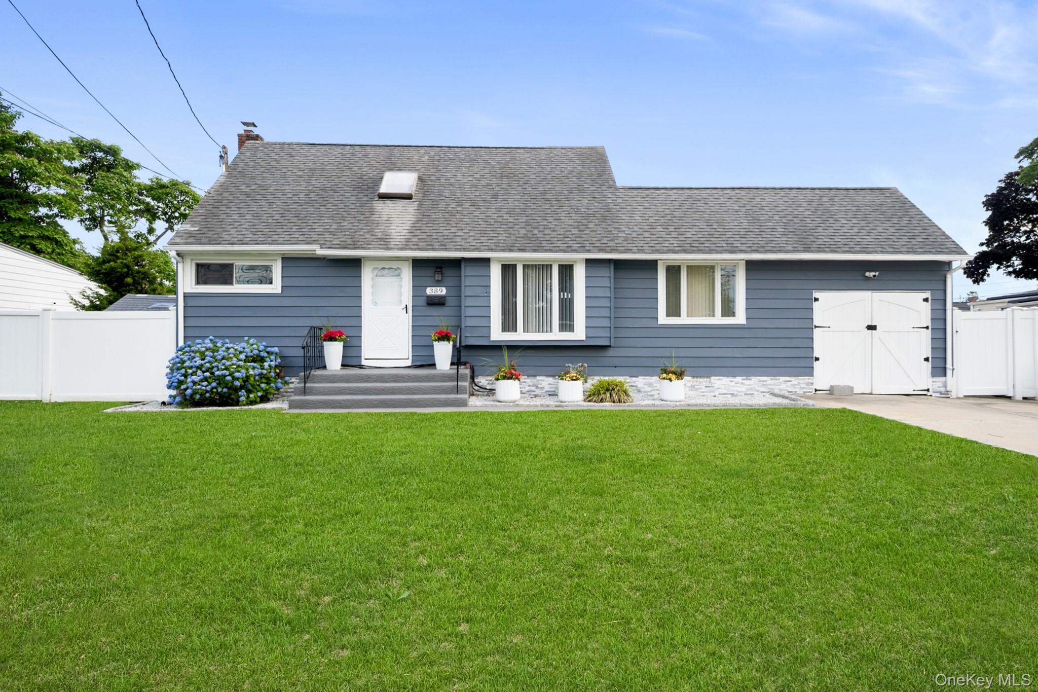 389 33rd Street Property Photo 1