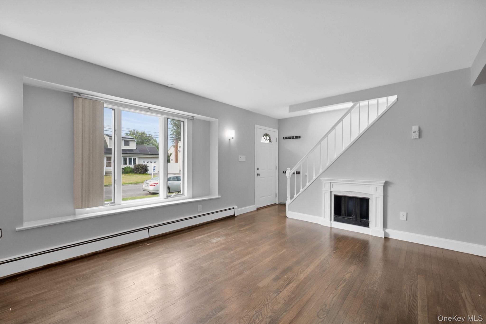 389 33rd Street Property Photo 2