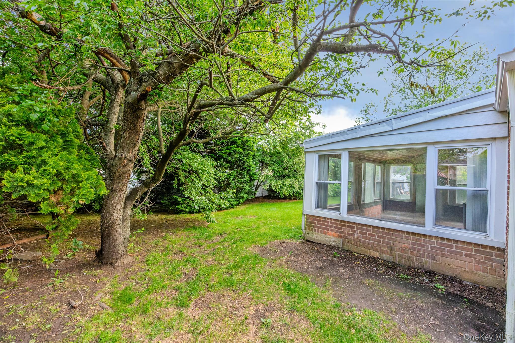 674 Henry Street Property Photo 46