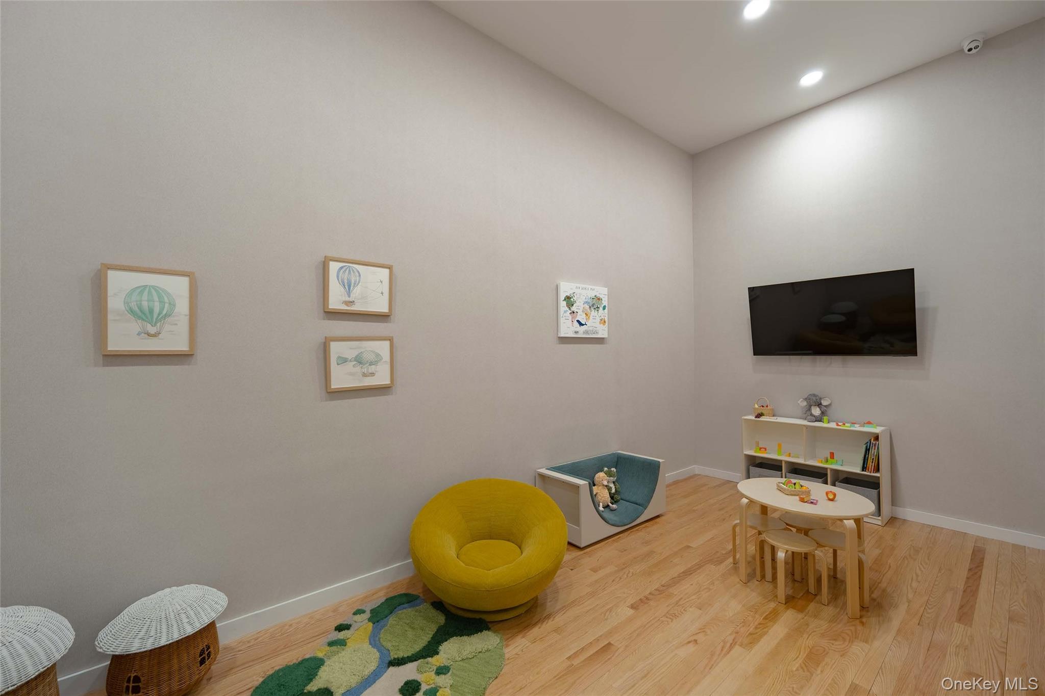 78-29 Austin Street Th13 Property Photo 25