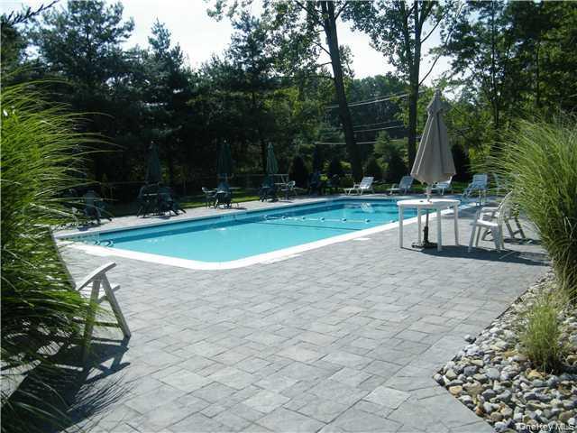 6 Old Lake Road Property Photo 35