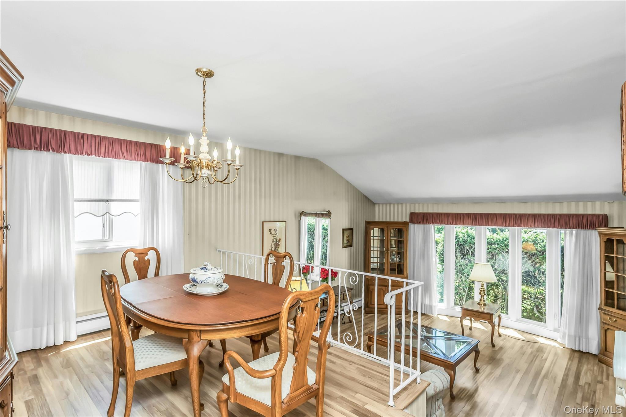 323 Richard Street Property Photo 5