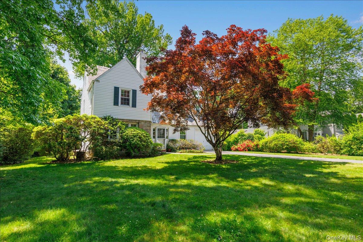541 Claflin Avenue Property Photo 1