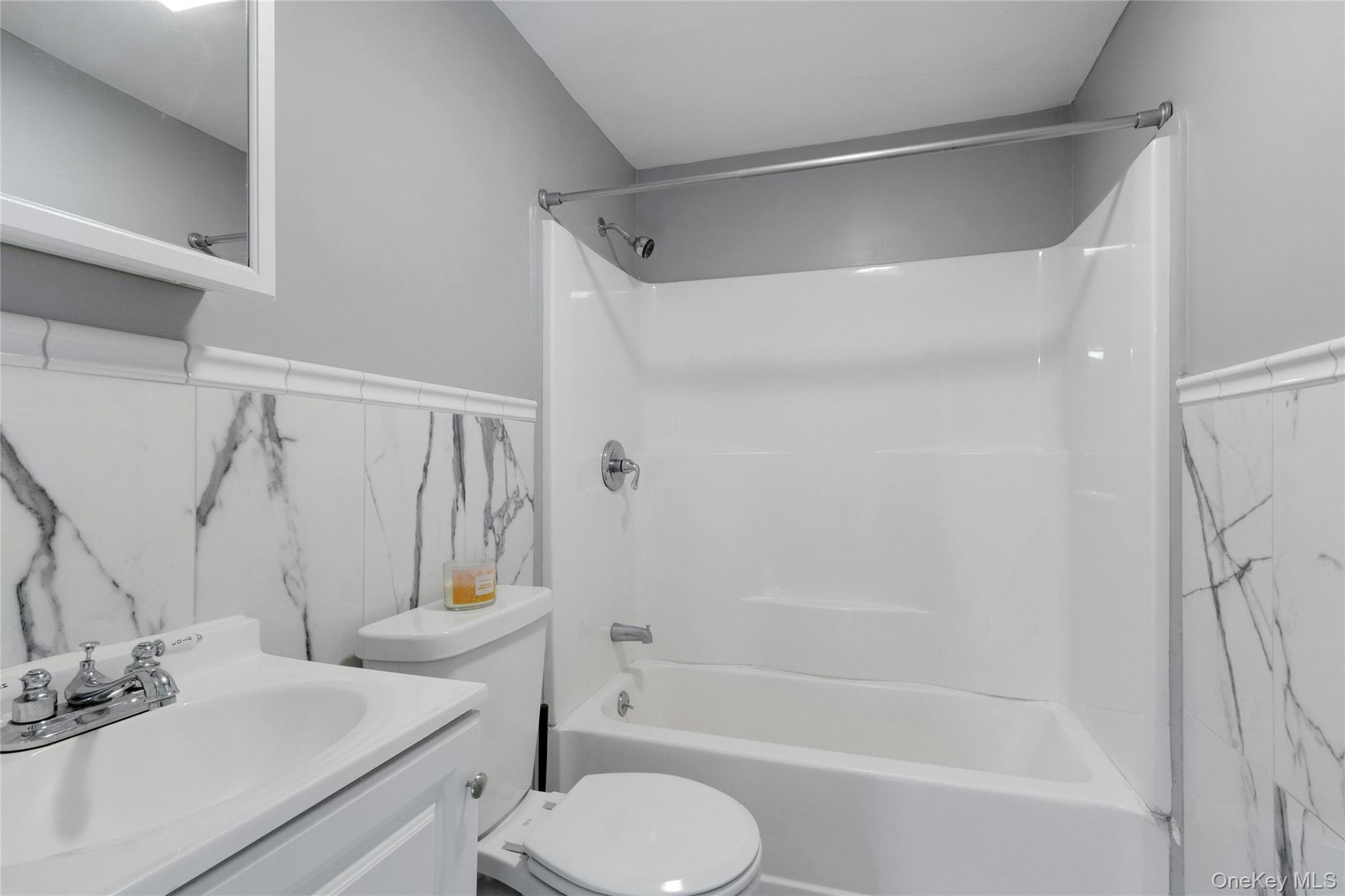 34 Elizabeth Way Property Photo 16