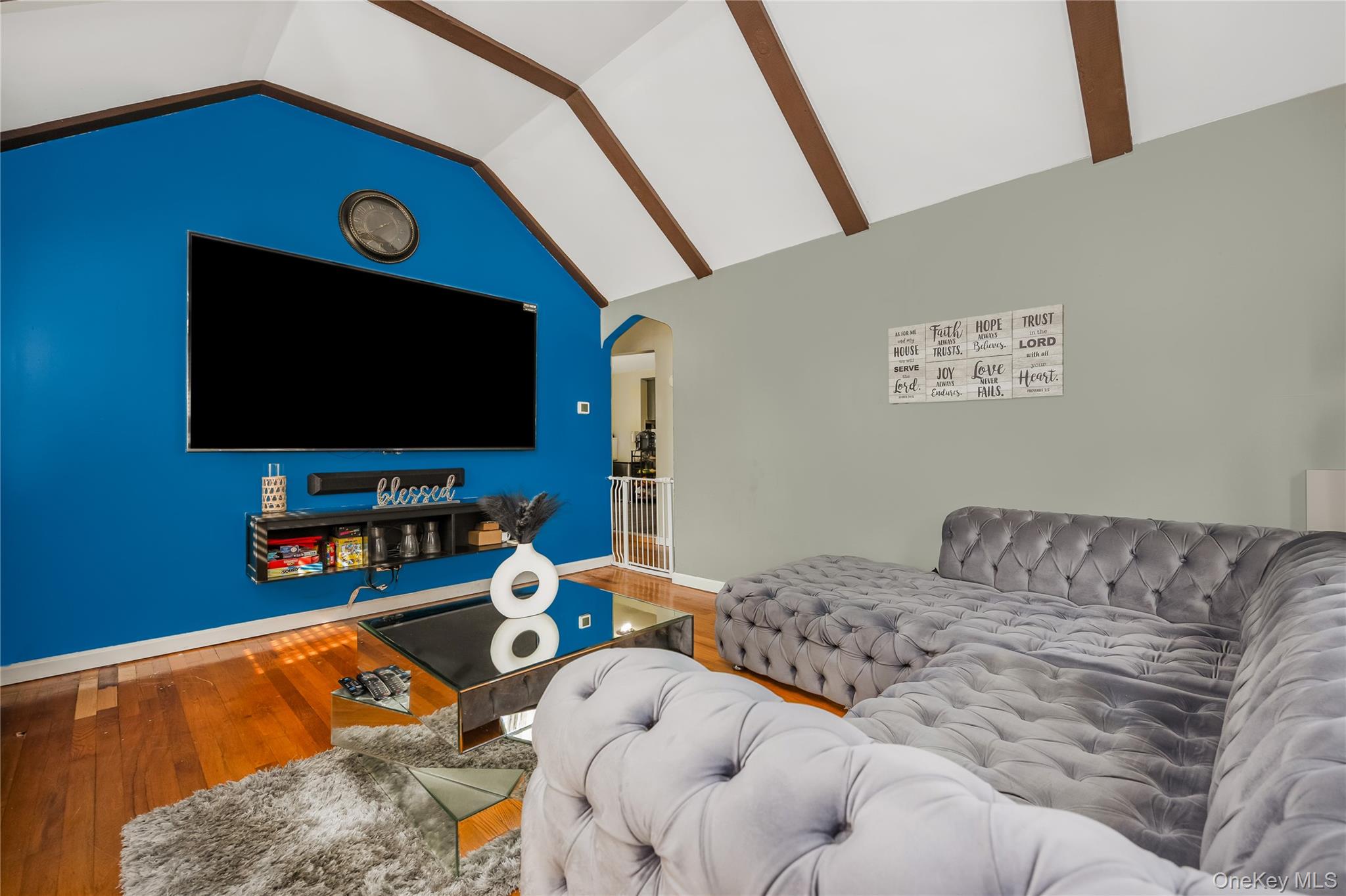 135-15 244th Street Property Photo 3