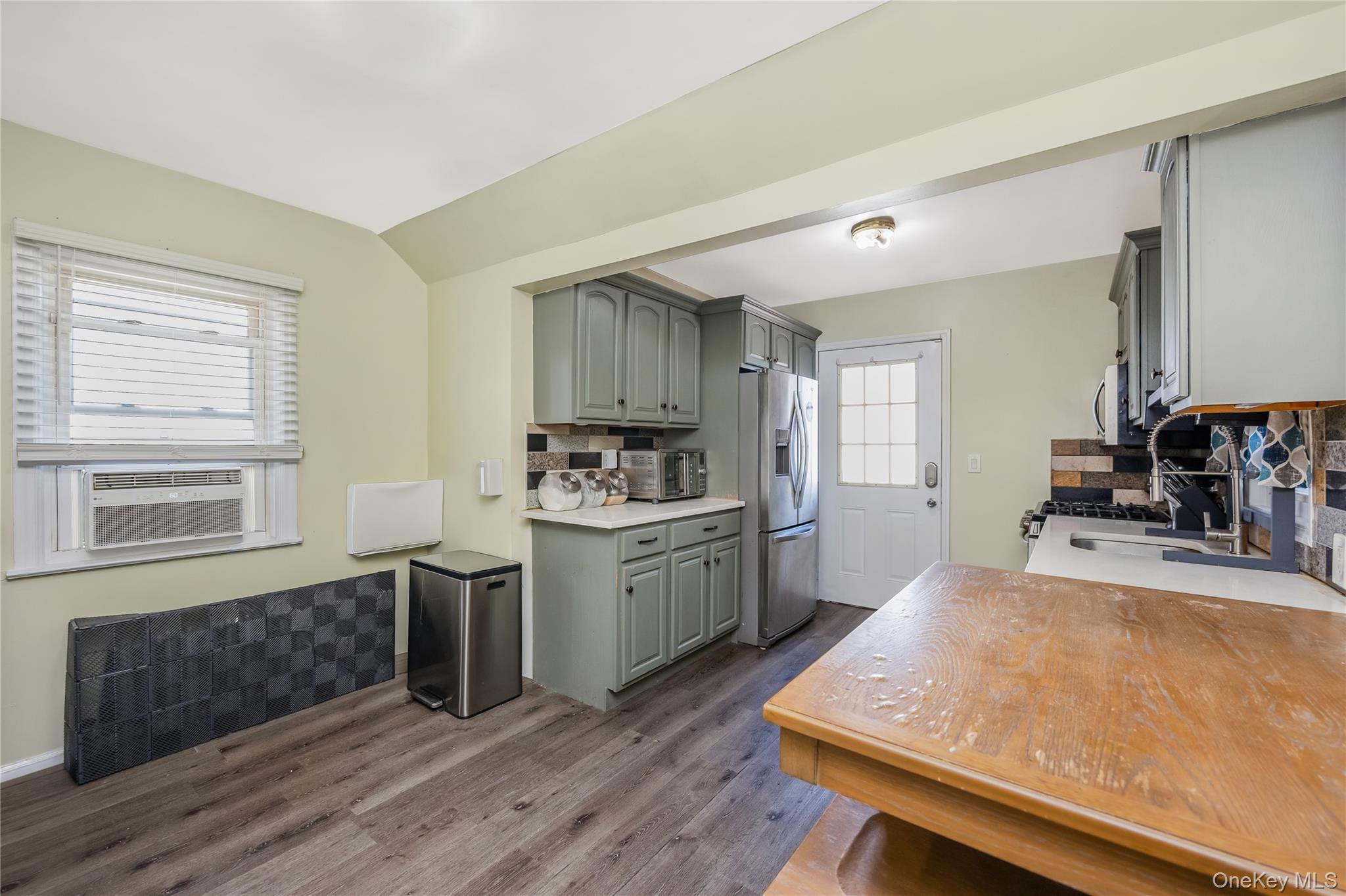 135-15 244th Street Property Photo 6