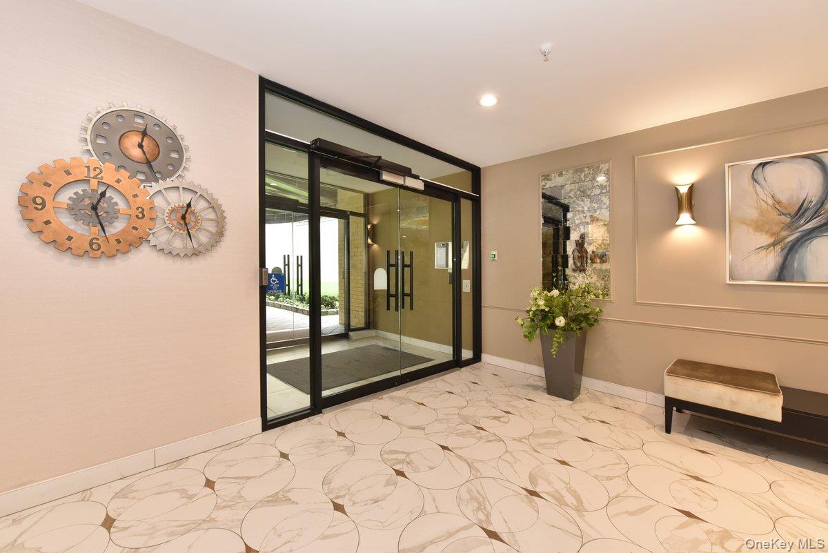 40 Stoner Avenue 01 Property Photo 17