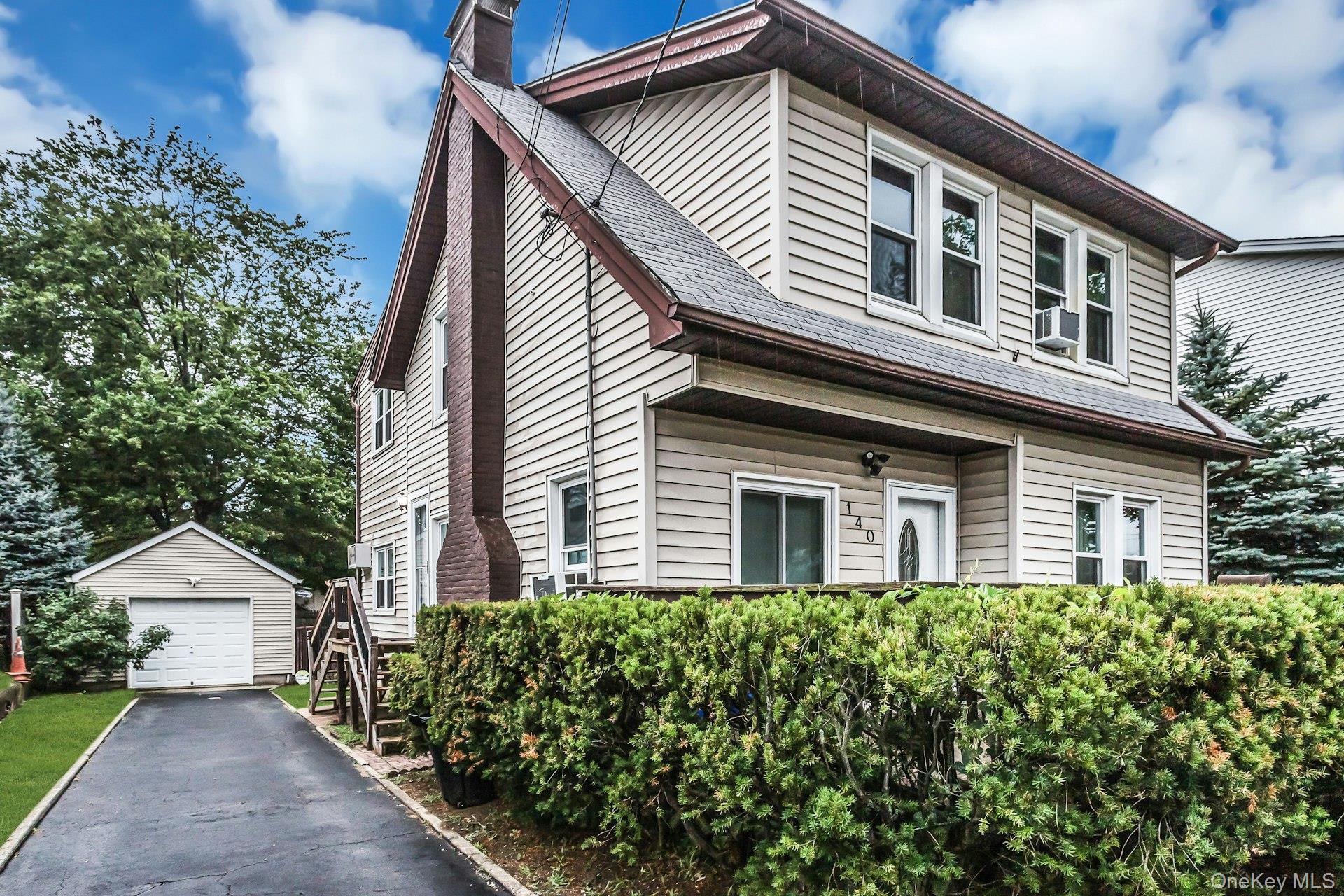 140 Rockaway Parkway Property Photo 3