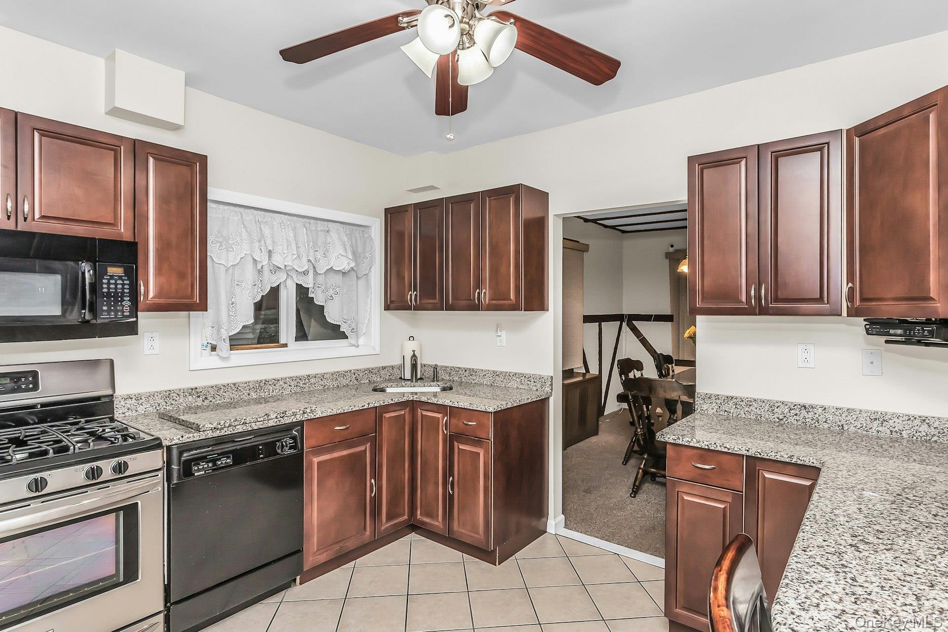 140 Rockaway Parkway Property Photo 9