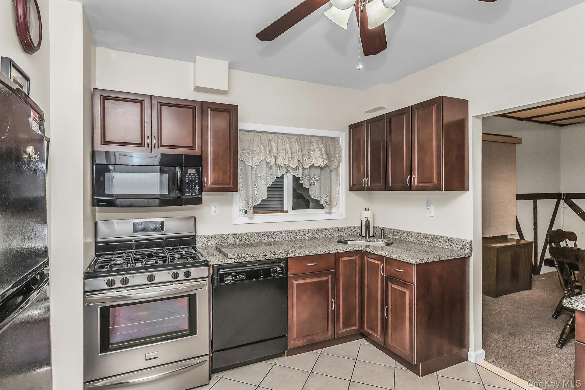140 Rockaway Parkway Property Photo 10