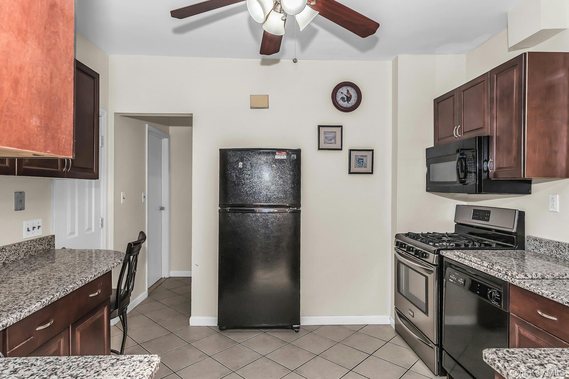 140 Rockaway Parkway Property Photo 11