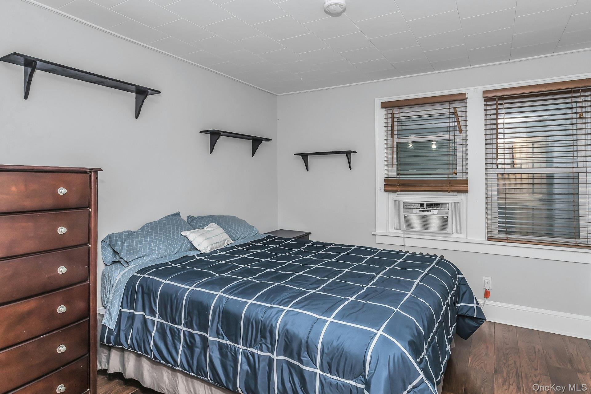 140 Rockaway Parkway Property Photo 19