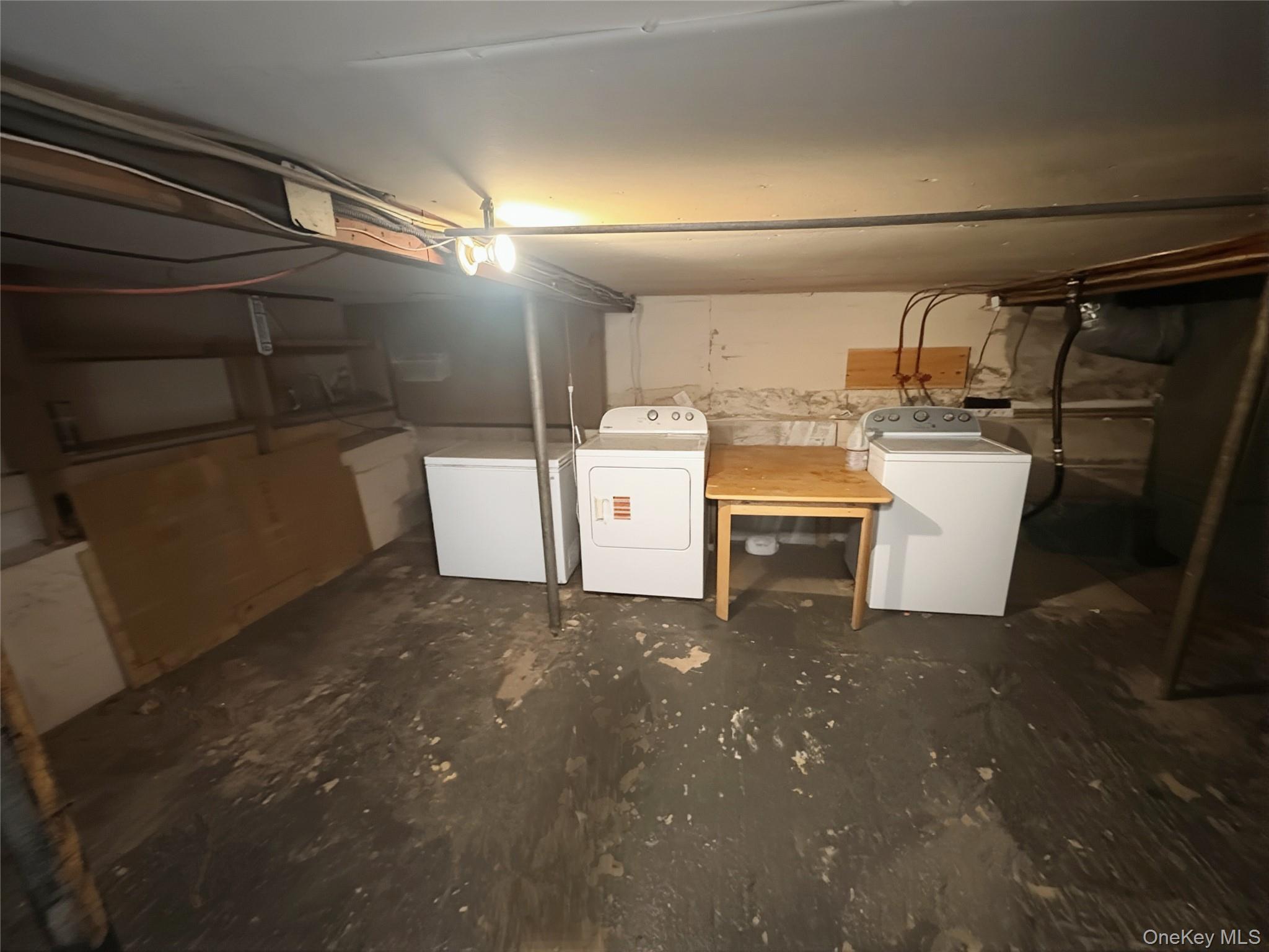 8 Randall Plaza Property Photo 14