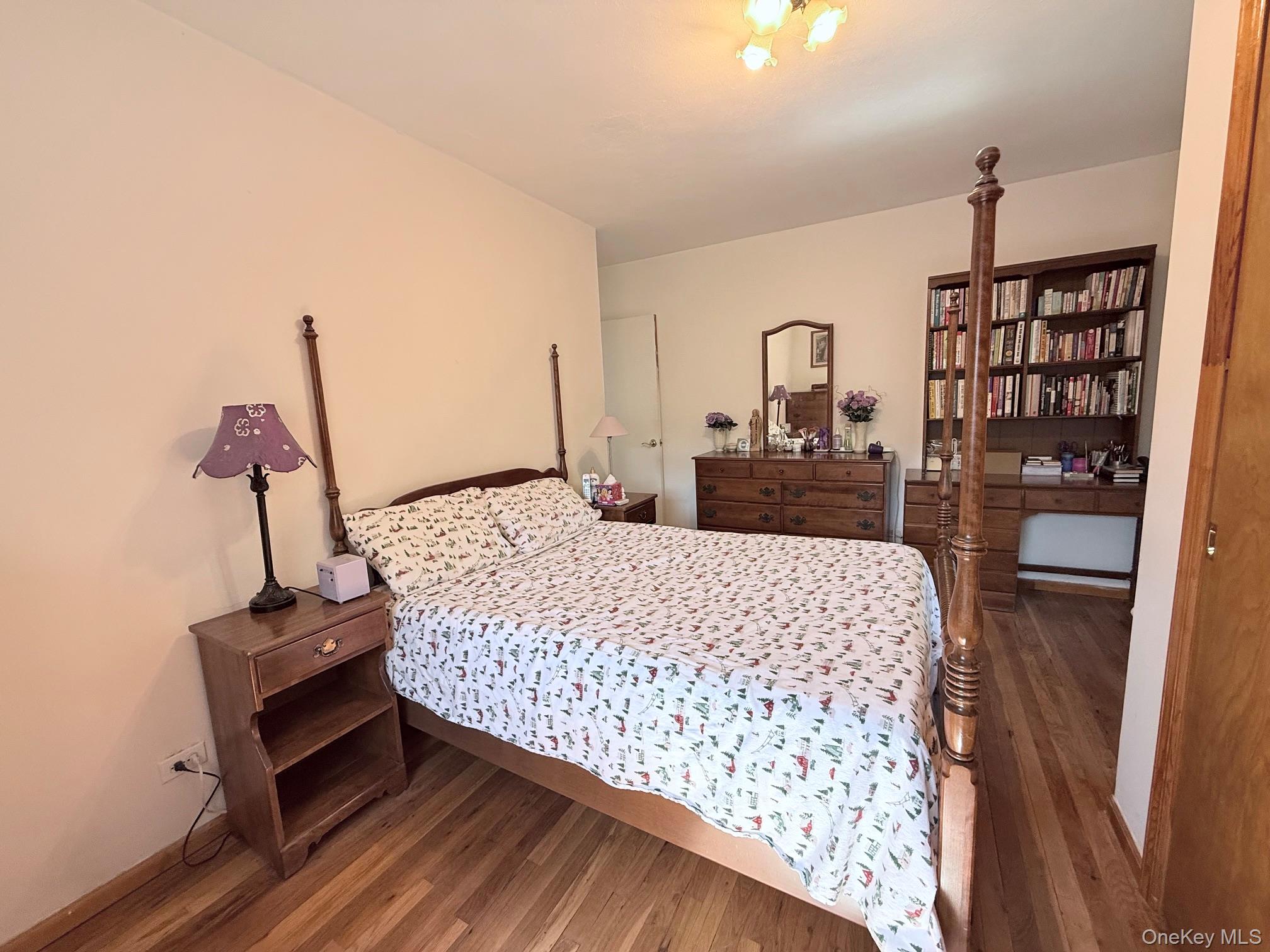 83-25 98th Street Street 6s Property Photo 10