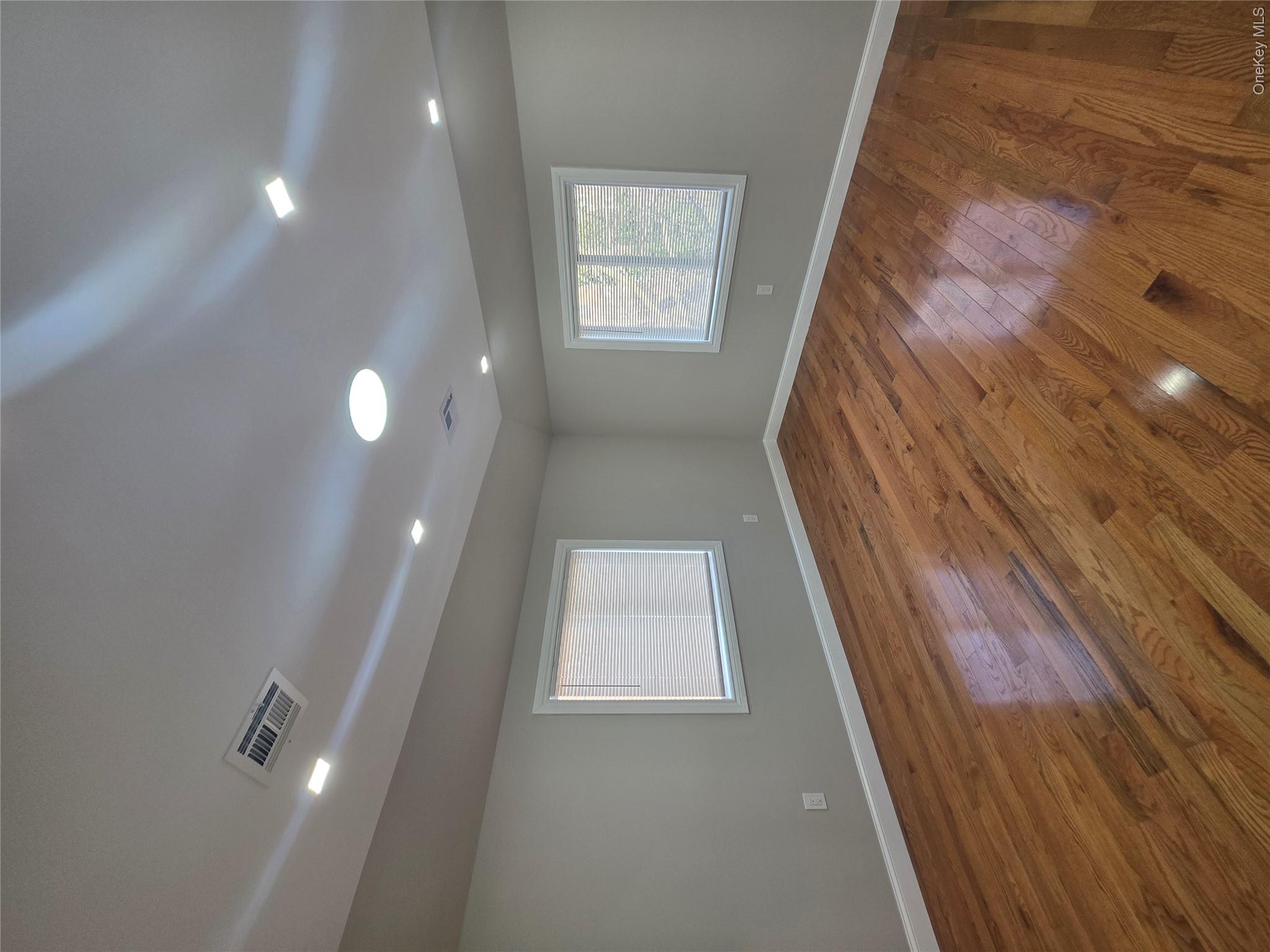1724 New Haven Avenue Property Photo 7