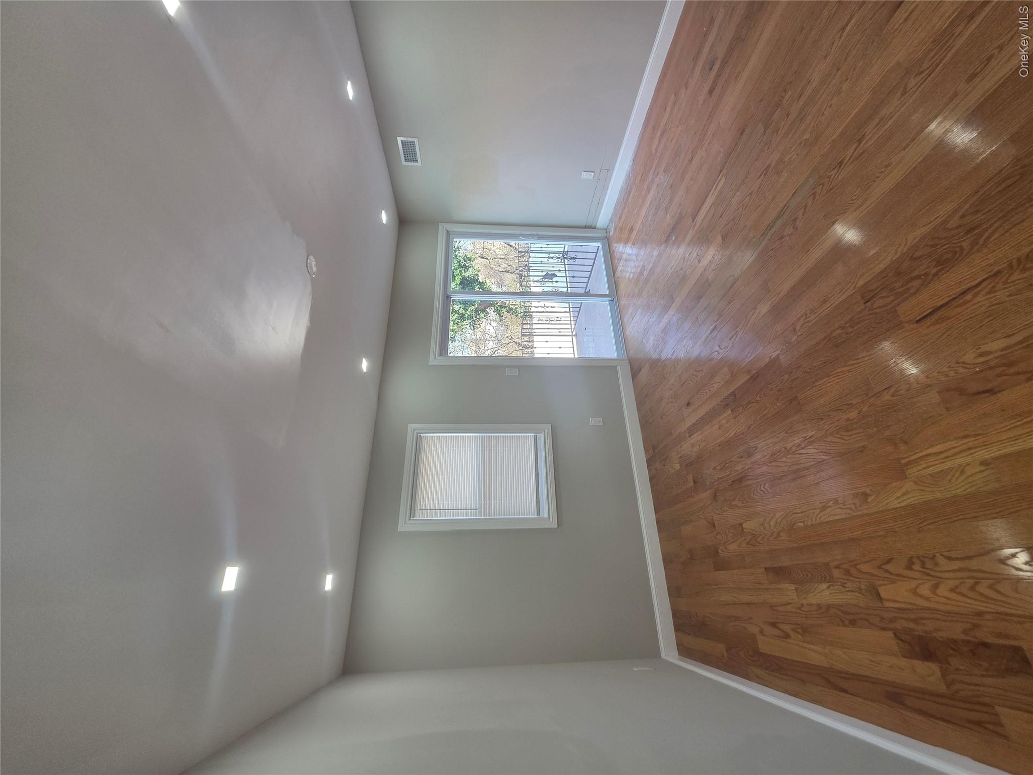 1724 New Haven Avenue Property Photo 13