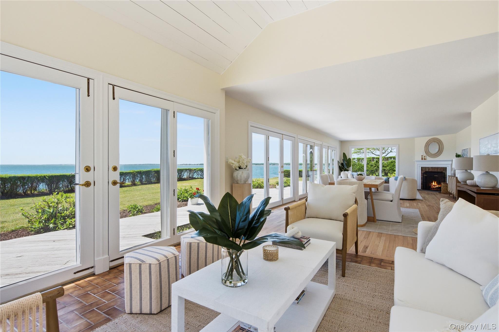 90 Peconic Avenue Property Photo 16