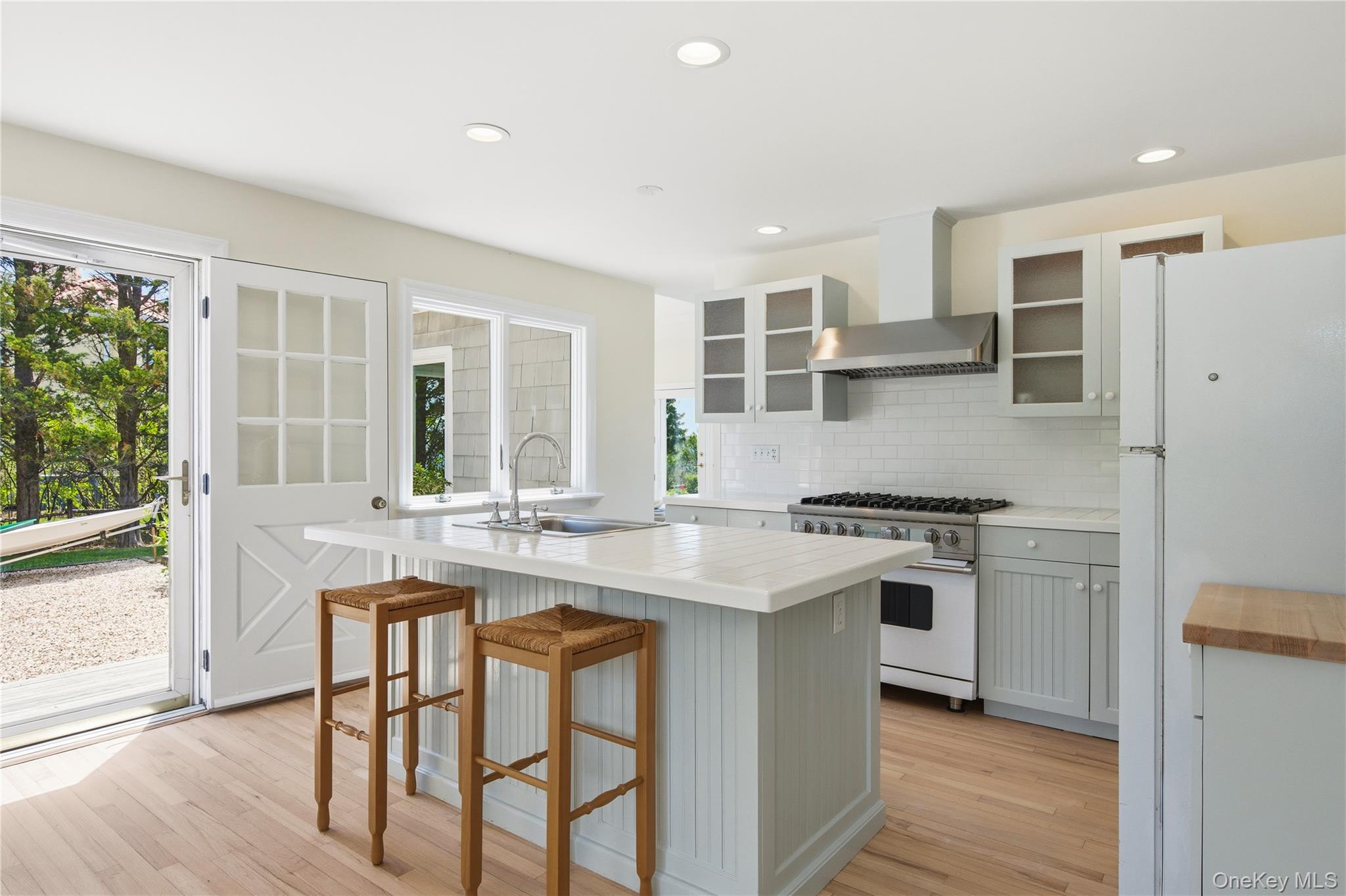 90 Peconic Avenue Property Photo 18