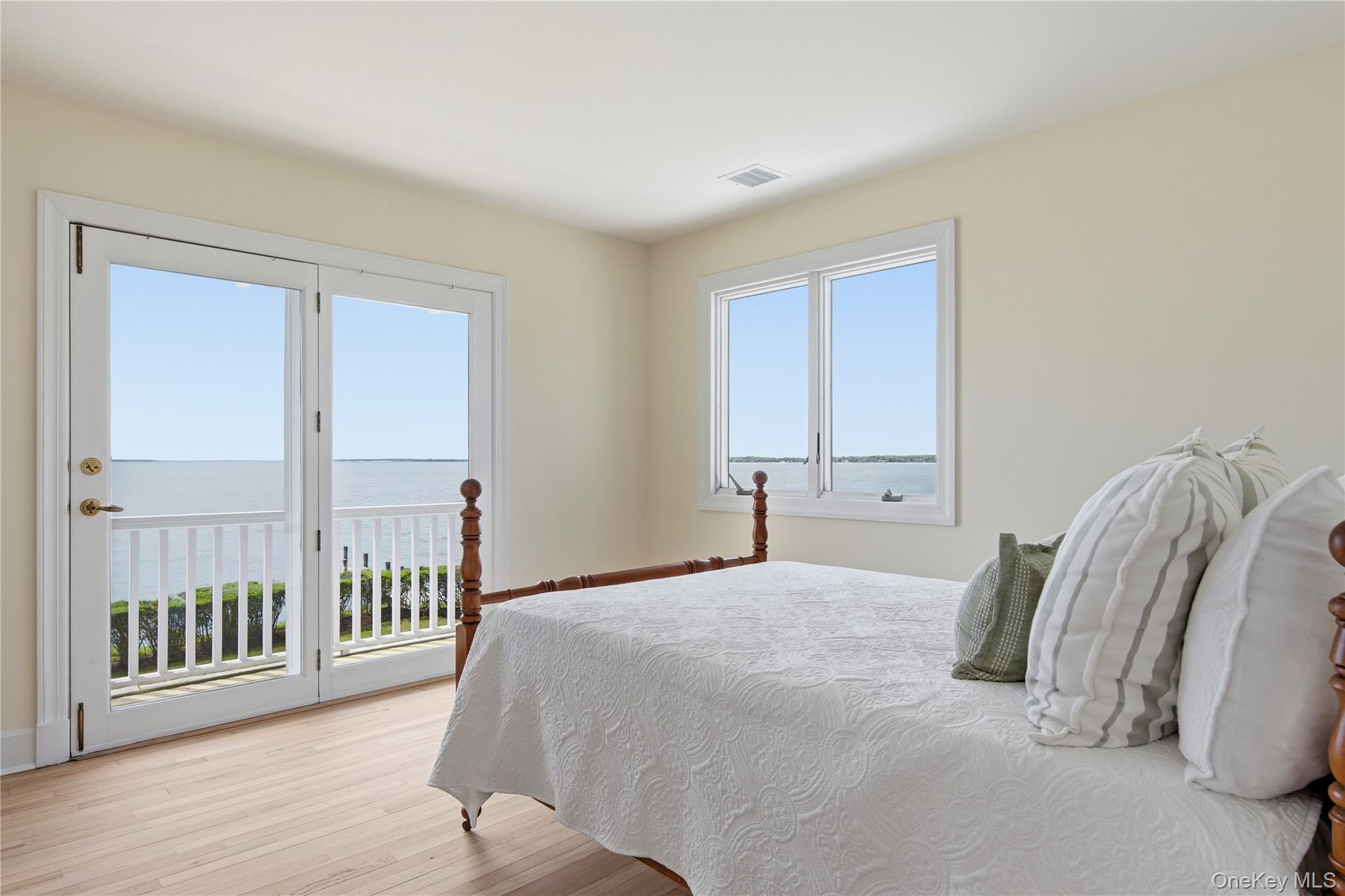 90 Peconic Avenue Property Photo 25