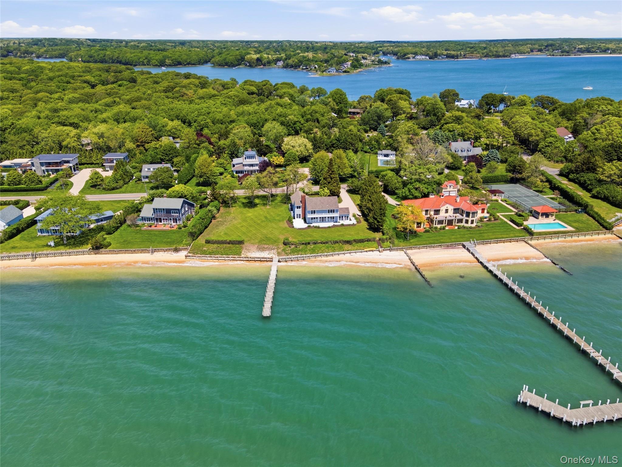 90 Peconic Avenue Property Photo 35