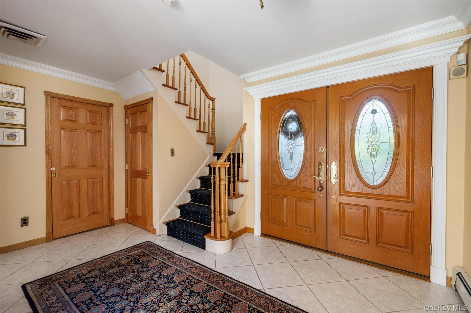 26 Quaker Lane Property Photo 5