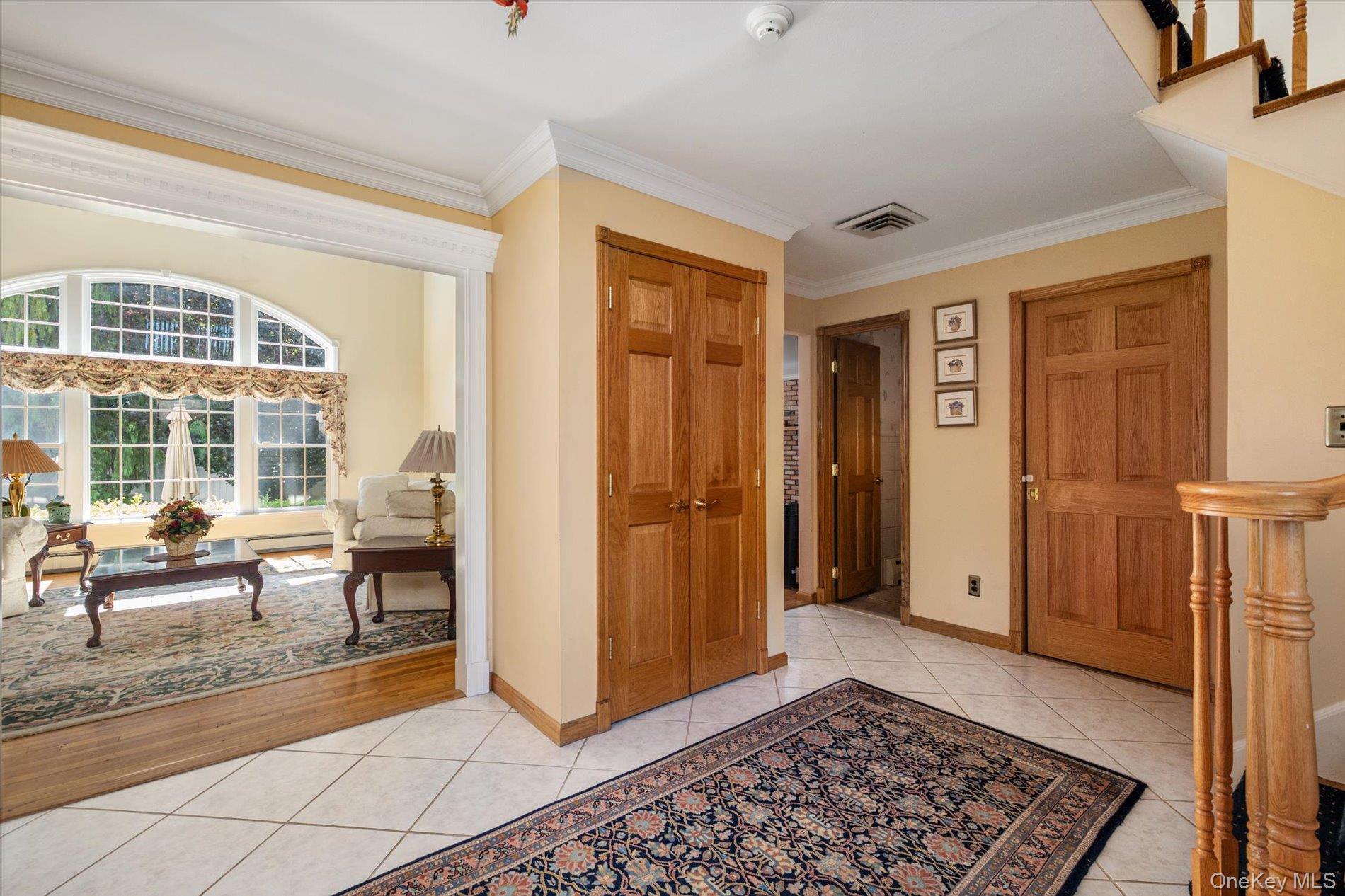 26 Quaker Lane Property Photo 6