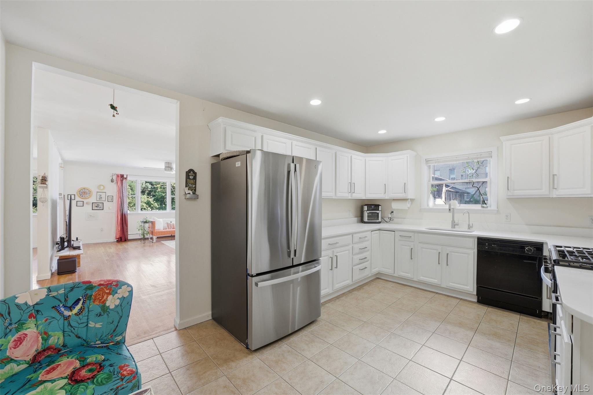 235 Bronx River Road Property Photo 8