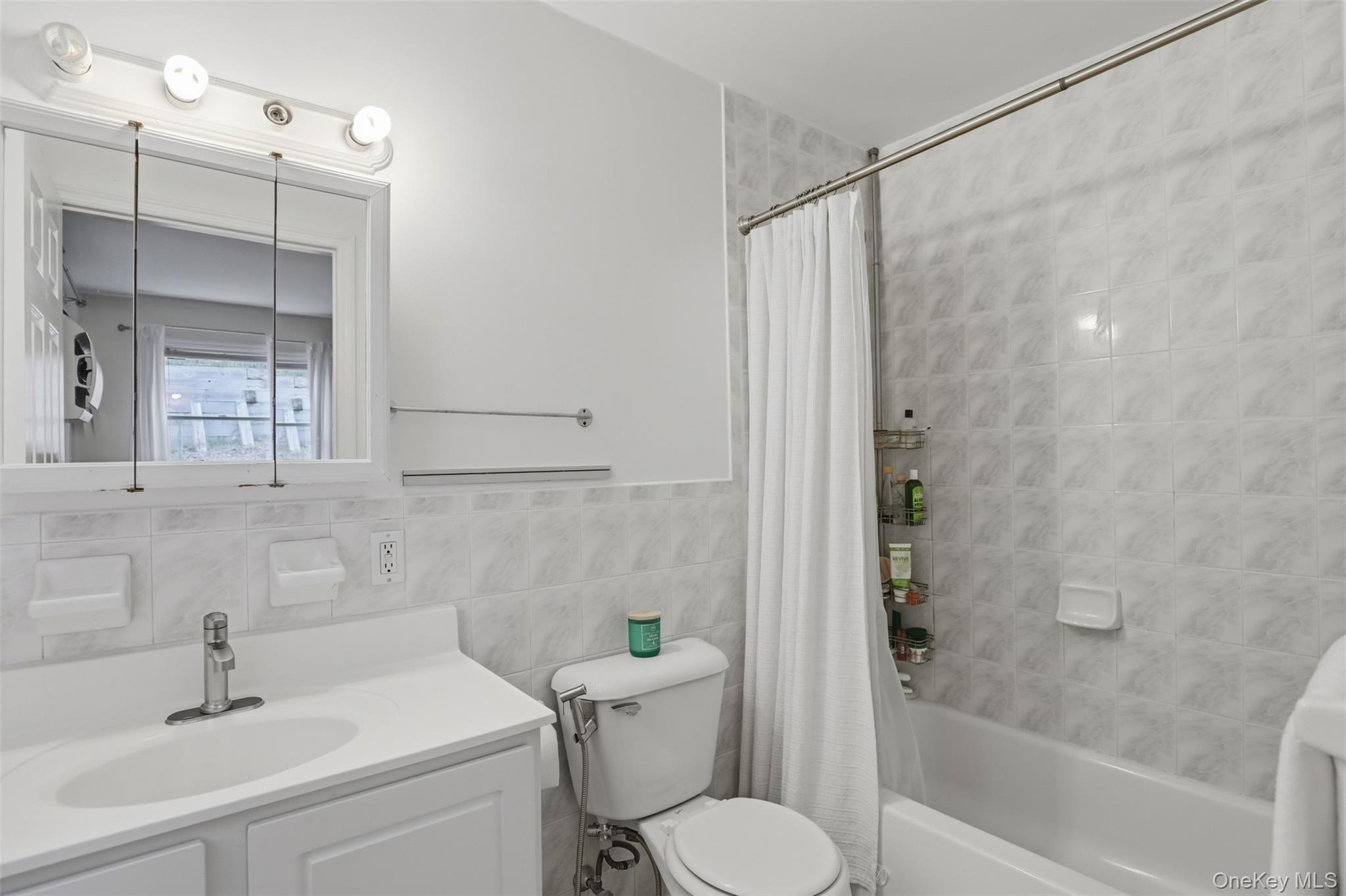 235 Bronx River Road Property Photo 12