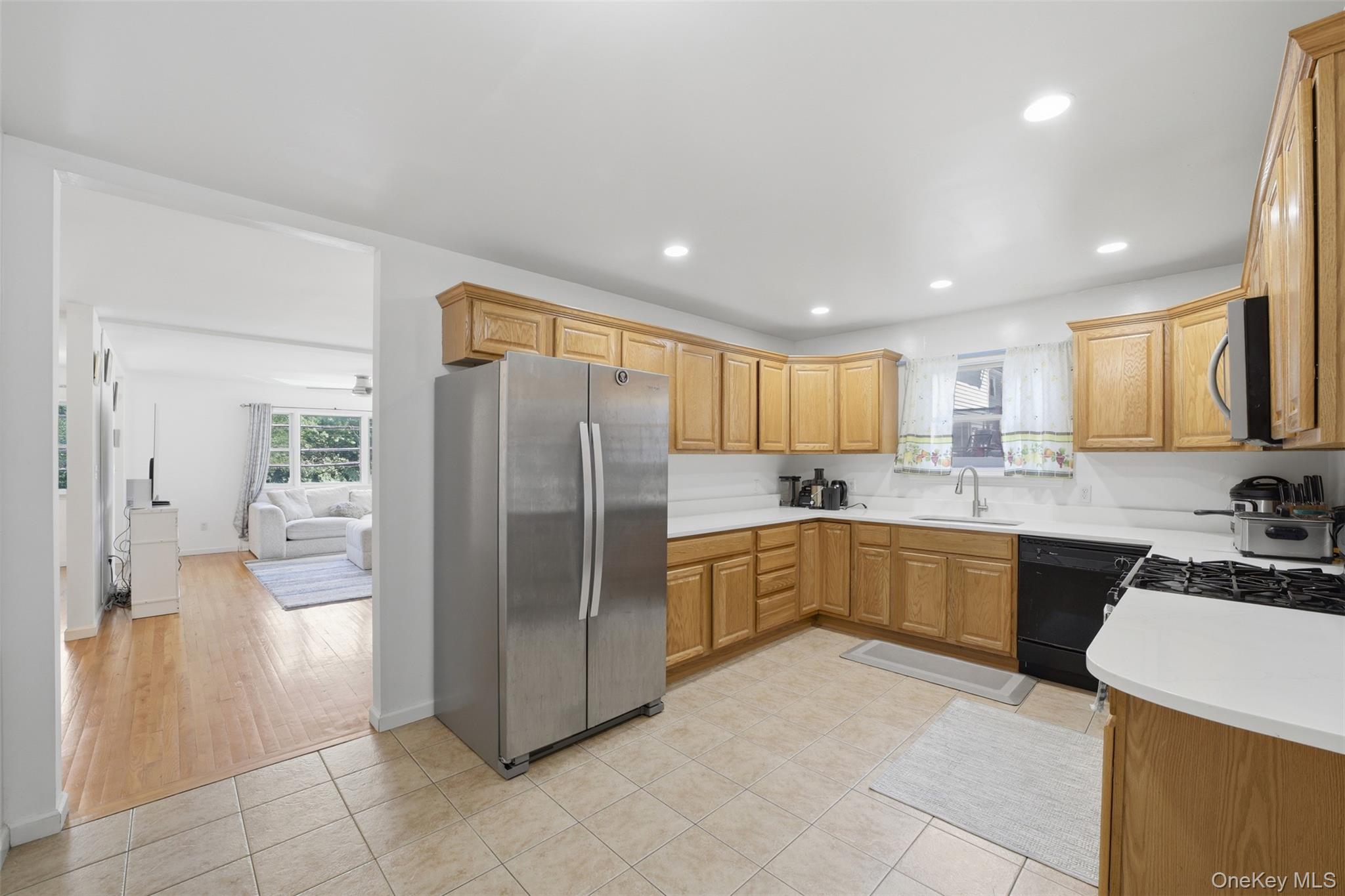 235 Bronx River Road Property Photo 24