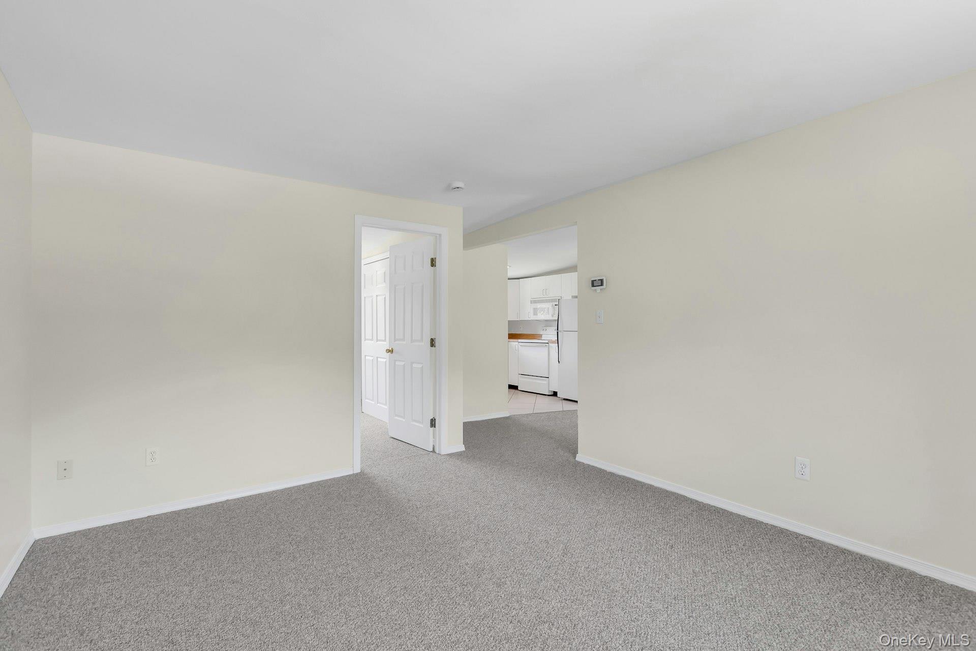 23 Campus Lane Property Photo 34