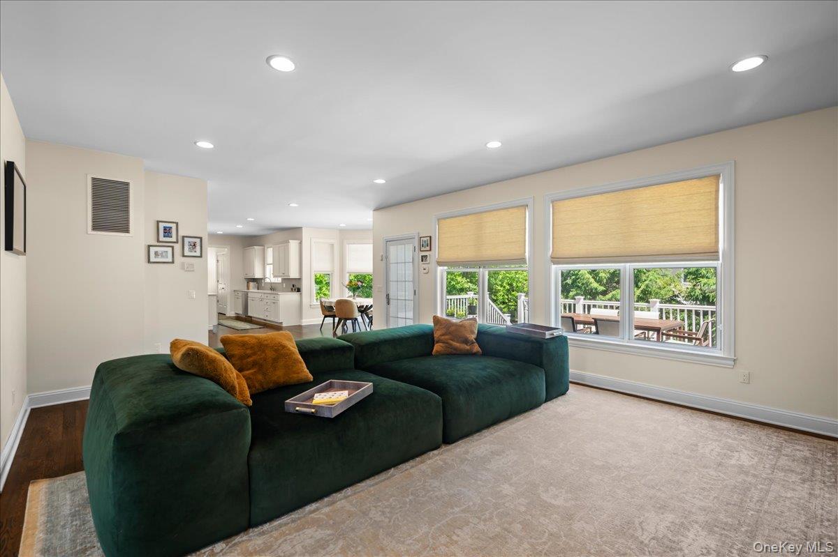 17 Riverton Drive Property Photo 12