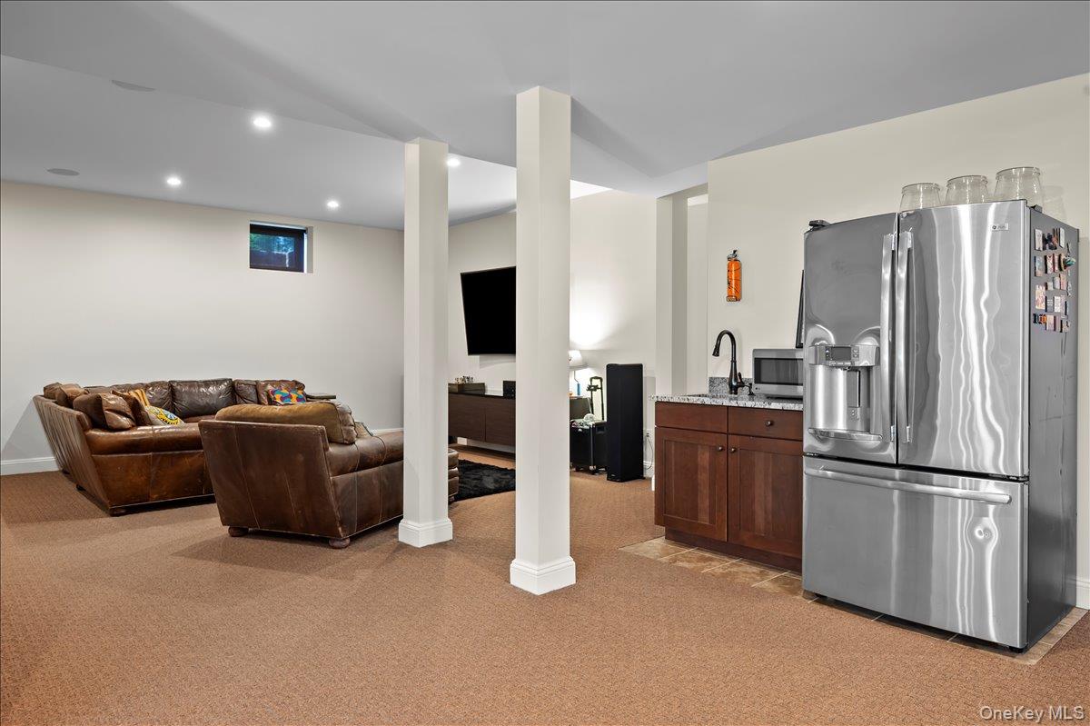17 Riverton Drive Property Photo 39