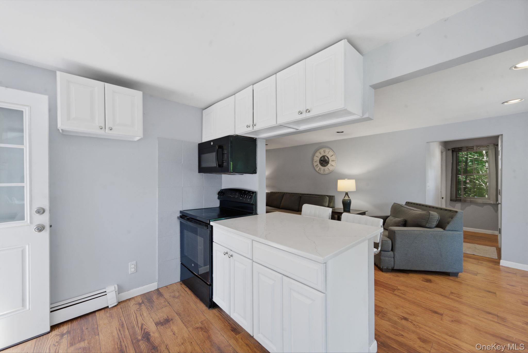 612 Blue Point Road Property Photo 10