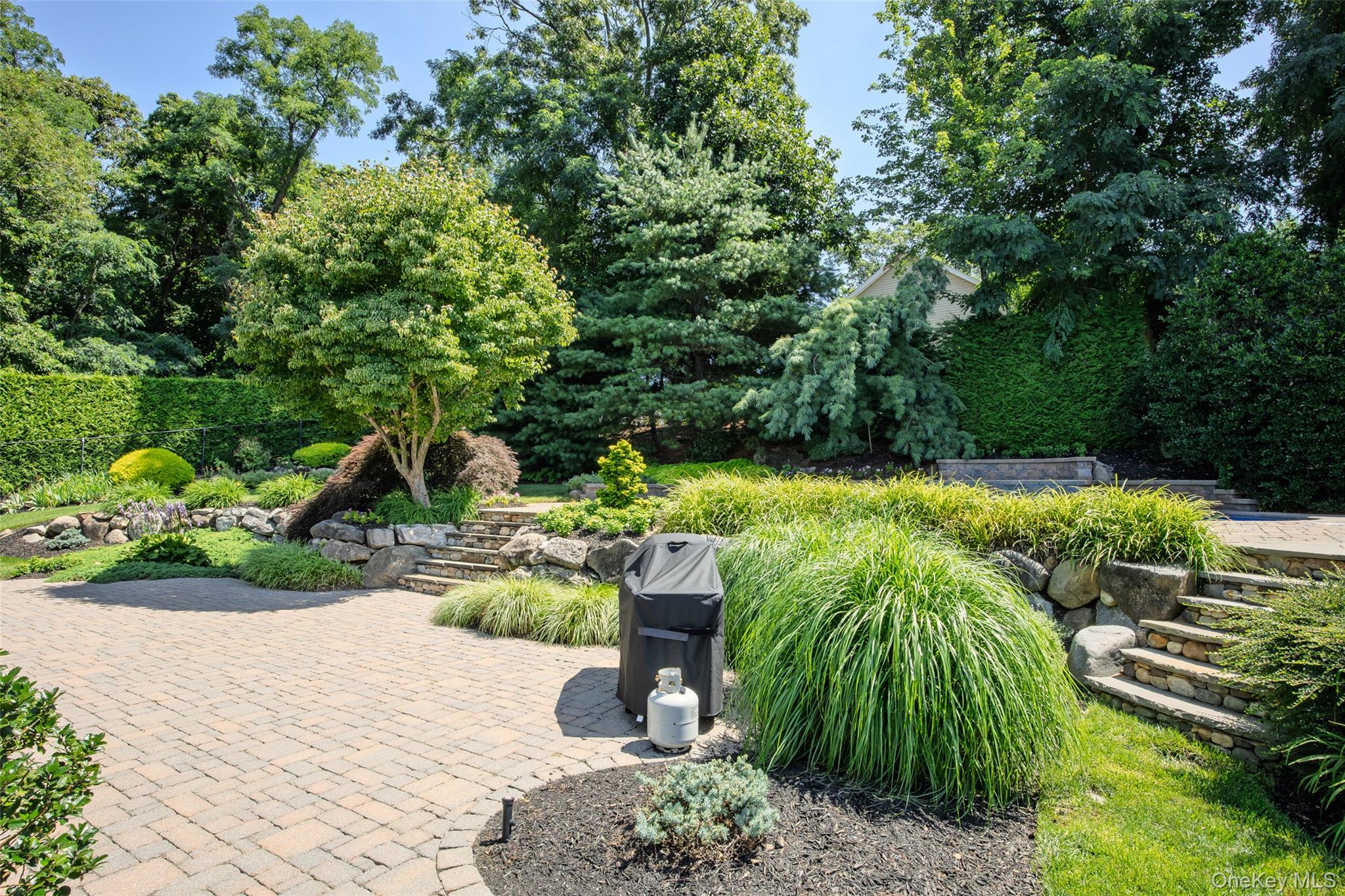 5 Soundview Drive Property Photo 14