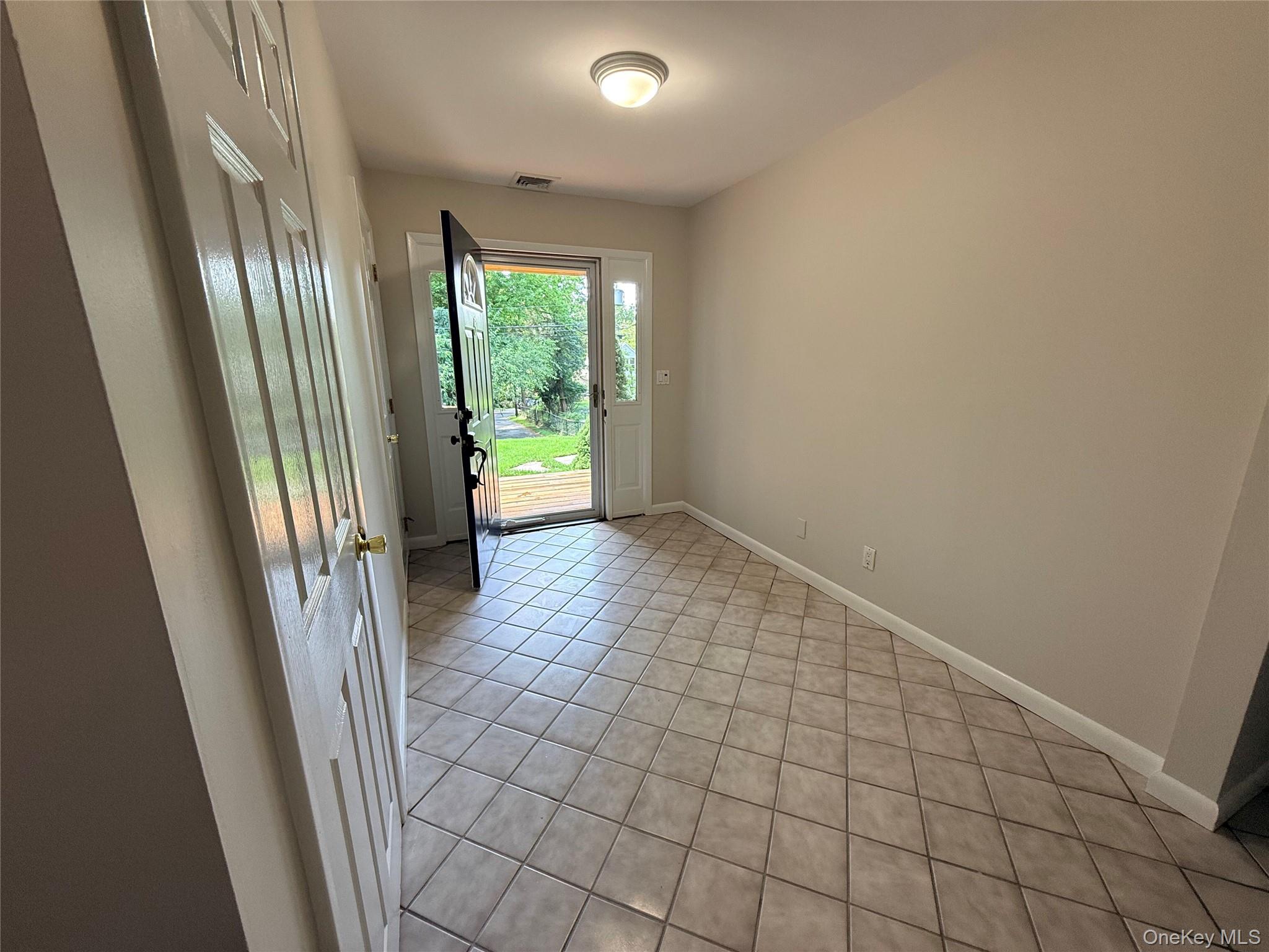 5 Soundview Drive Property Photo 22