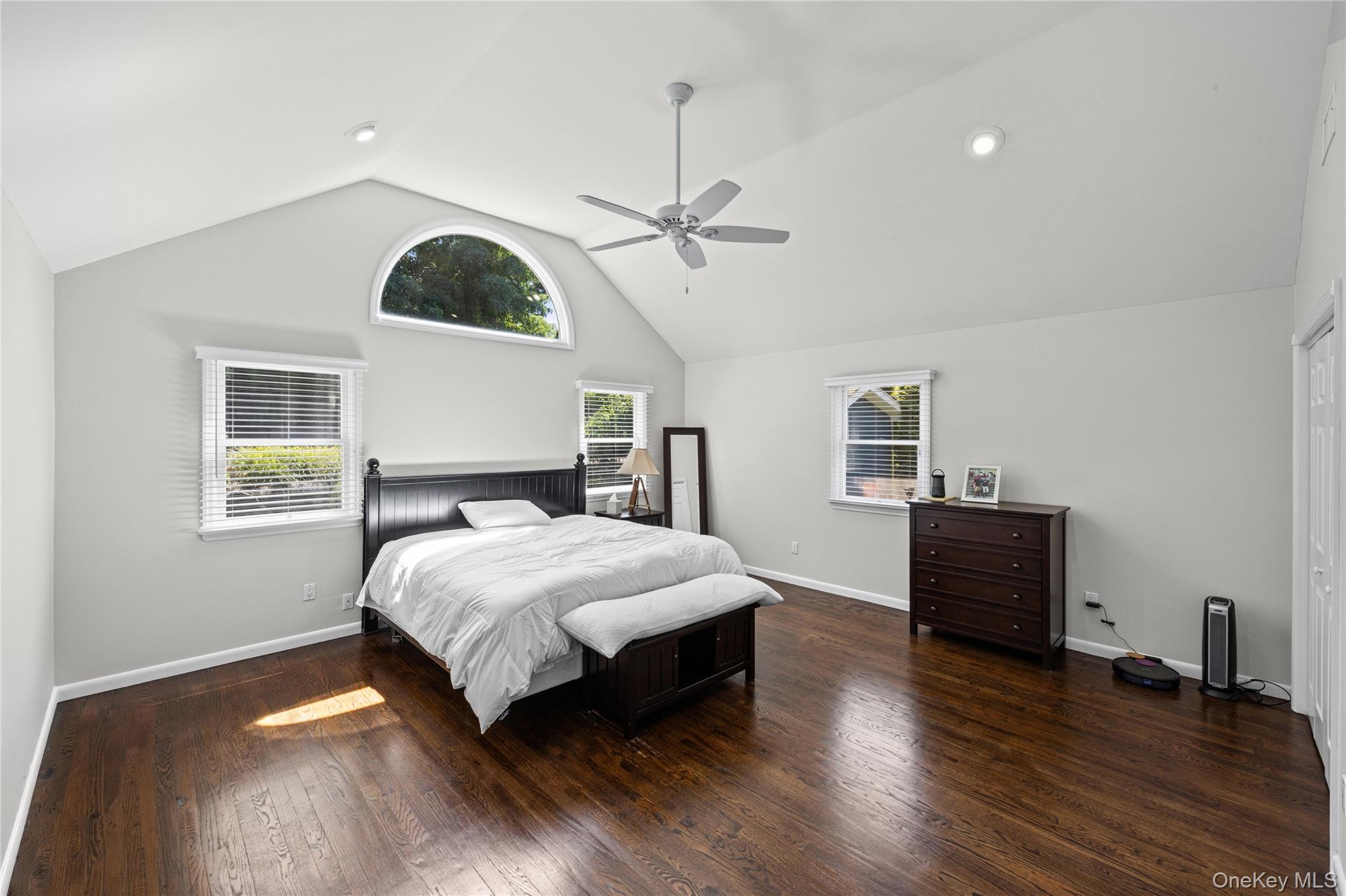 5 Soundview Drive Property Photo 25