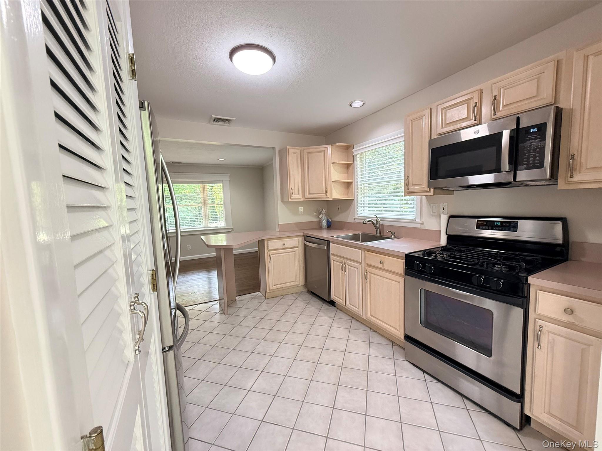 5 Soundview Drive Property Photo 35