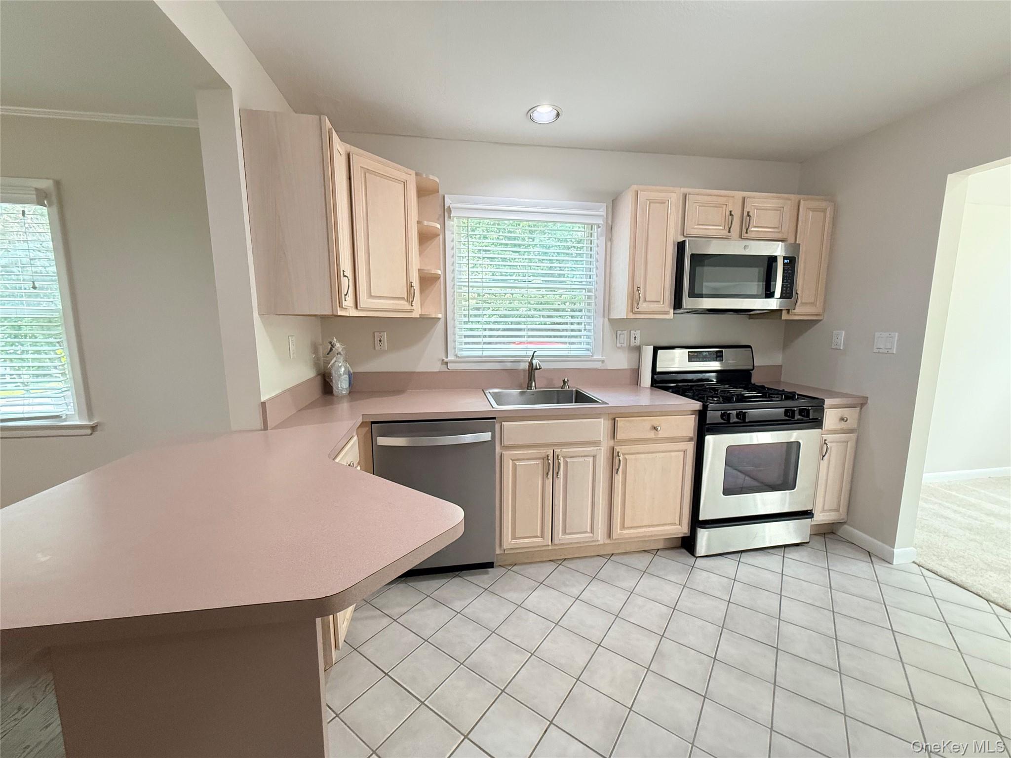 5 Soundview Drive Property Photo 36