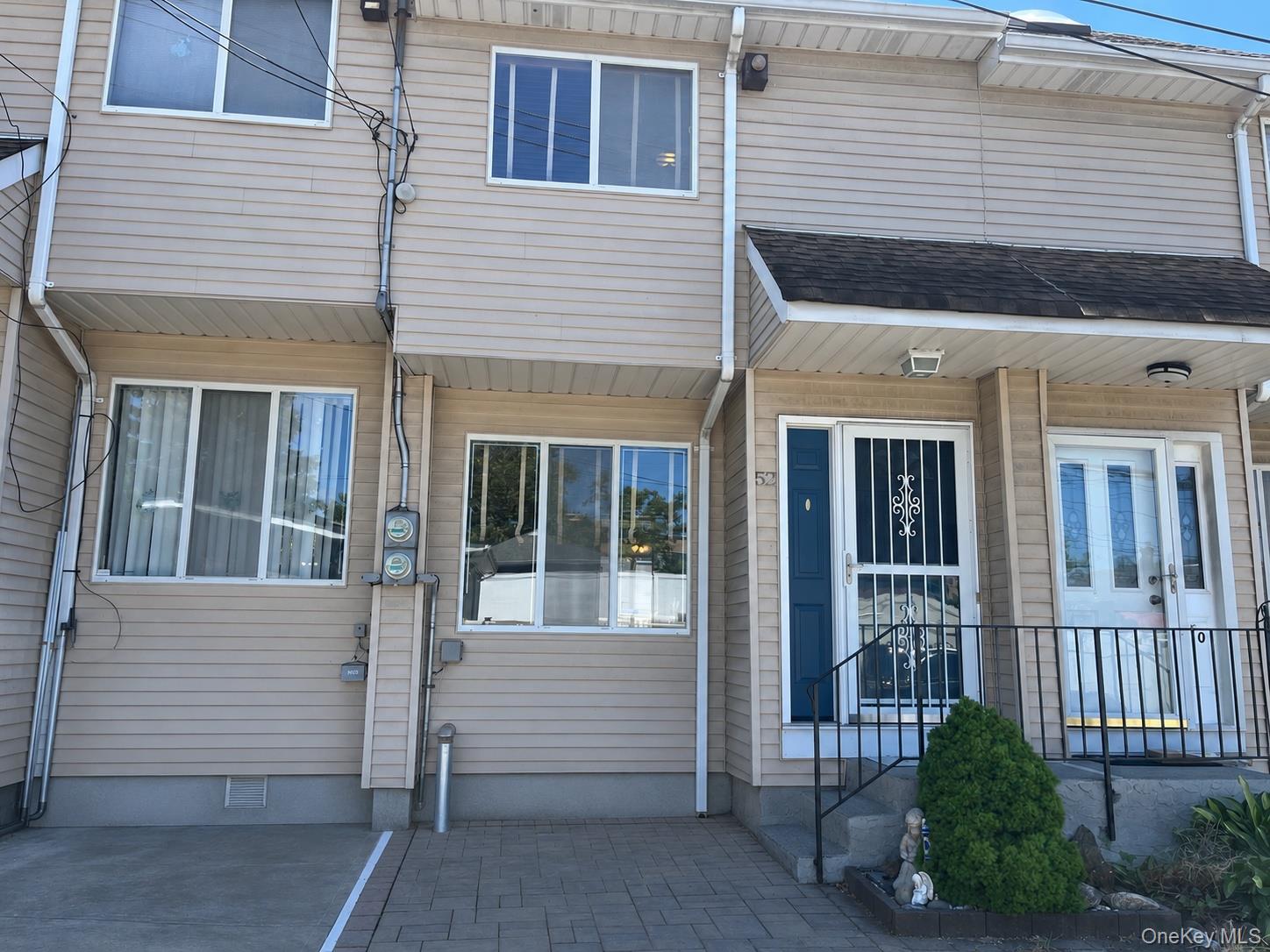 52 Houston Lane Property Photo 1