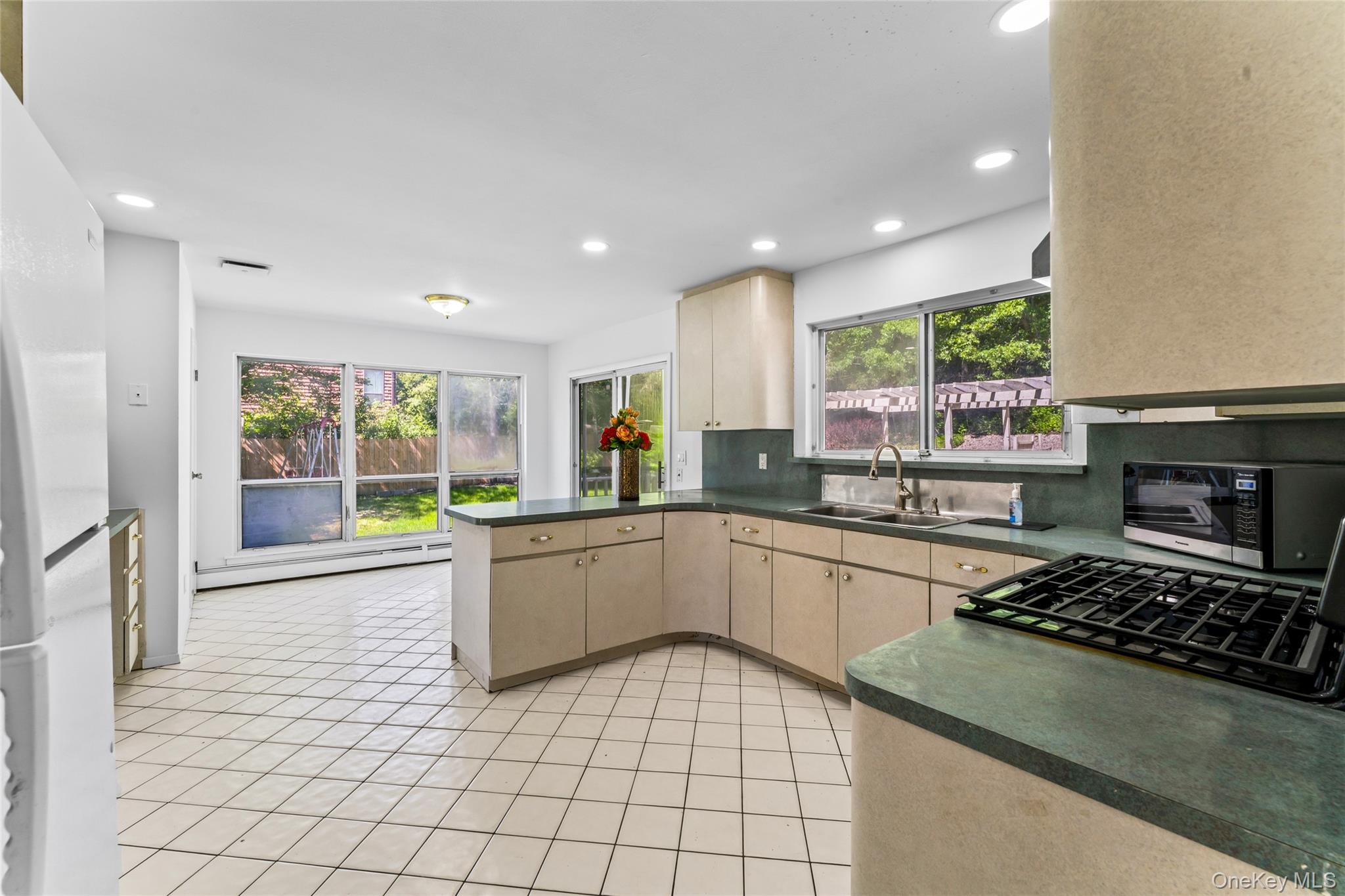126 Bagatelle Road Property Photo 23