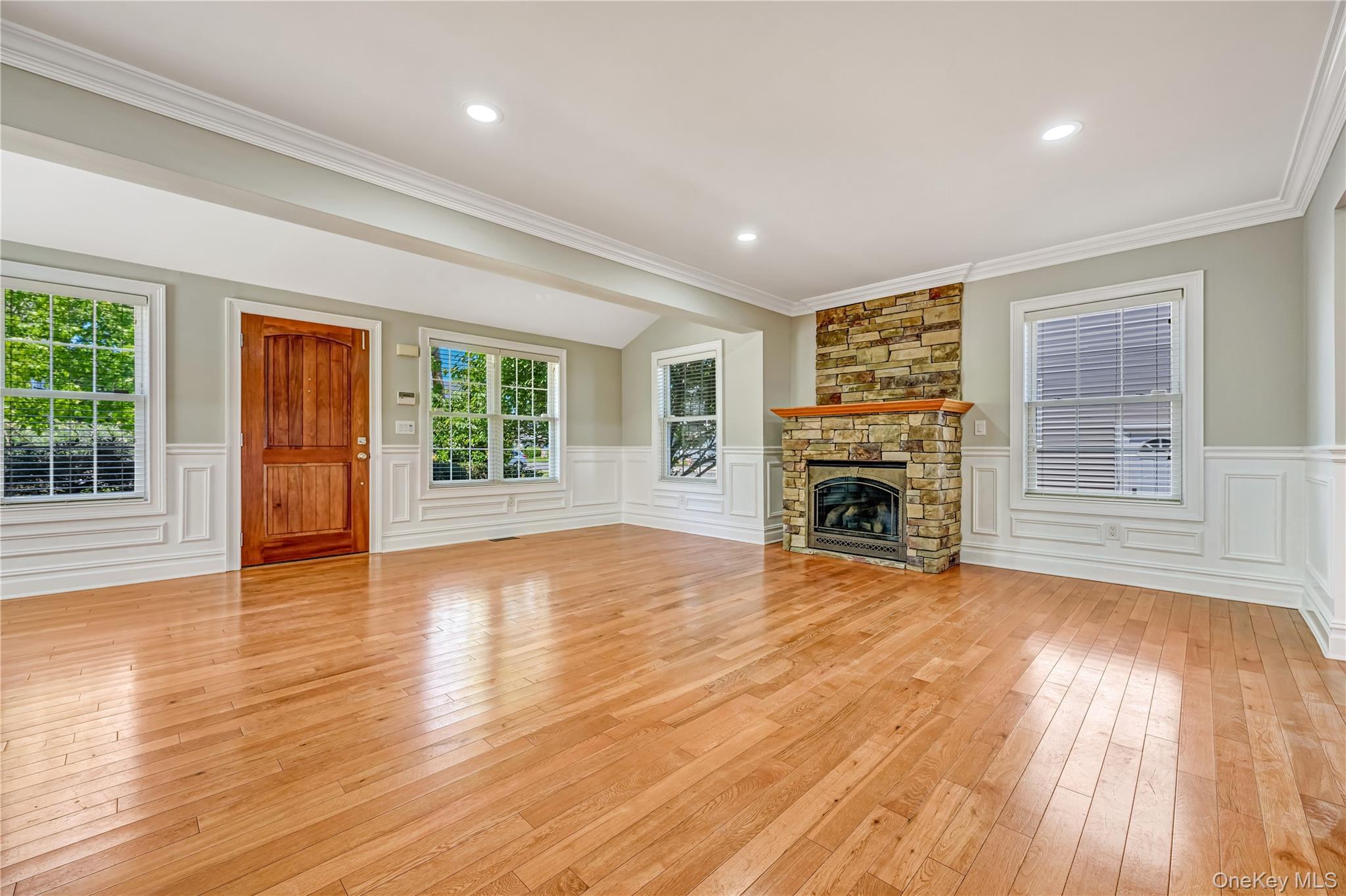 20 Woods Place Property Photo 7