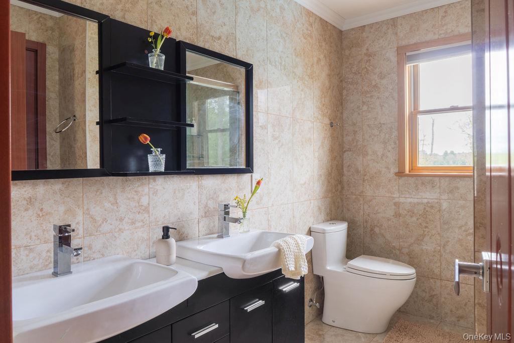 113 Airport Road Property Photo 7