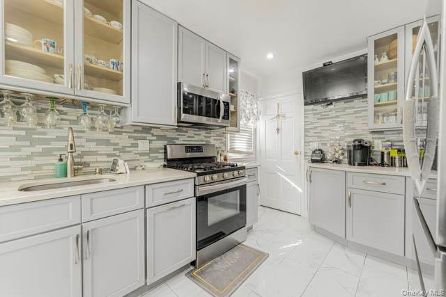 39 Nile Street Property Photo 11